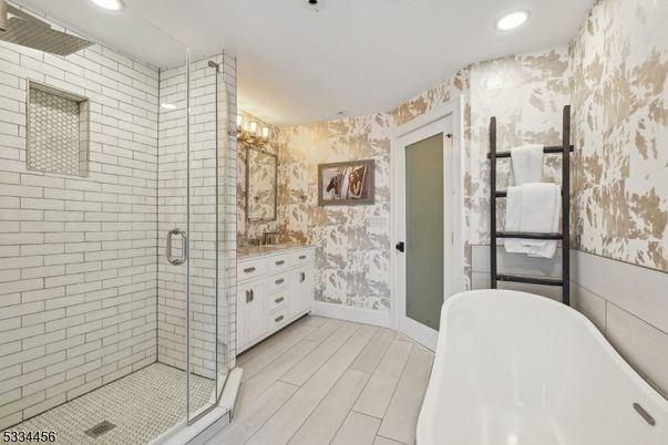 Bathroom, Free Standing Baths, Glass Shower, Interior, Recessed Lighting