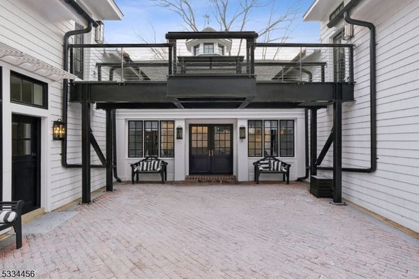 Exterior, Facade, None