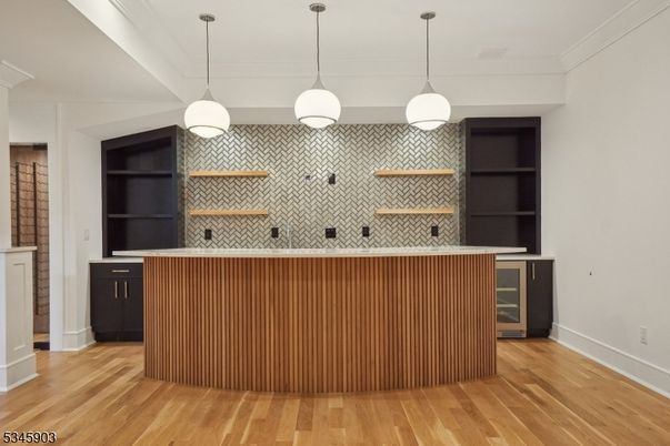 Interior, Pendant Lights, Wood Texture Flooring