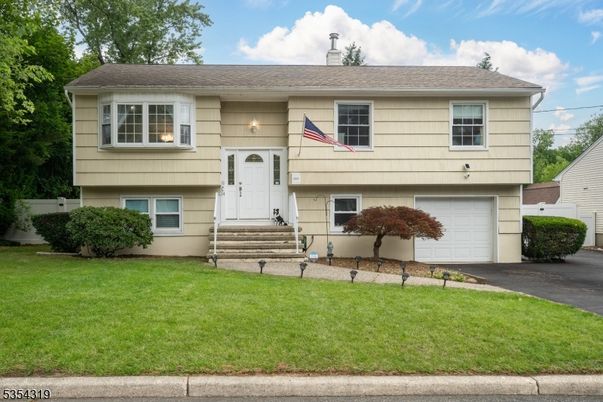 Attached, Exterior, Facade, Raised Ranch