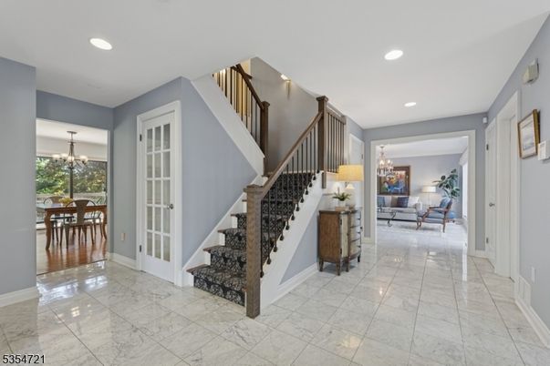 Chandelier, Dining room, Interior, Marble, Recessed Lighting