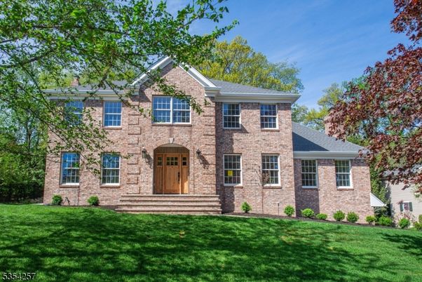 Exterior, Facade, Brick Facade, Brick Traditional
