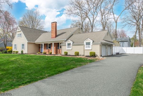 Attached, Backyard, Exterior, Facade, Brick Facade, Cape Cod