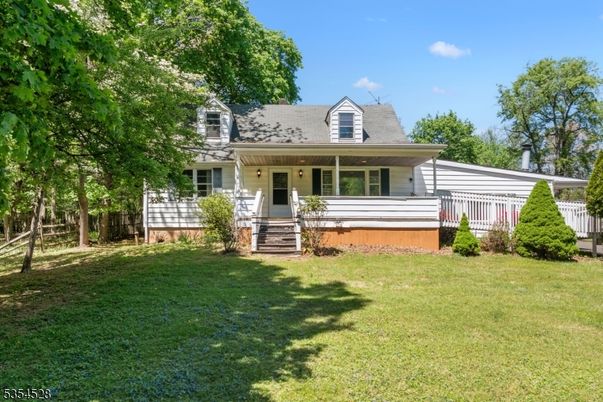 Backyard, Exterior, Facade, Cape Cod