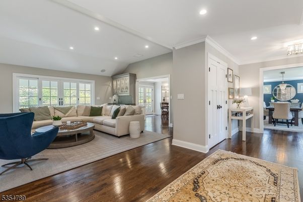 Dining room, Interior, Living room, Recessed Lighting, Wood Texture Flooring