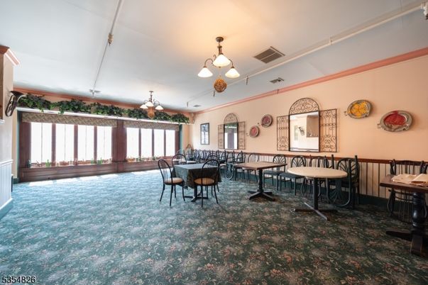 Dining room, Interior