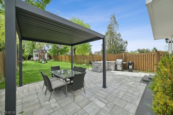 Backyard, Exterior, Playground