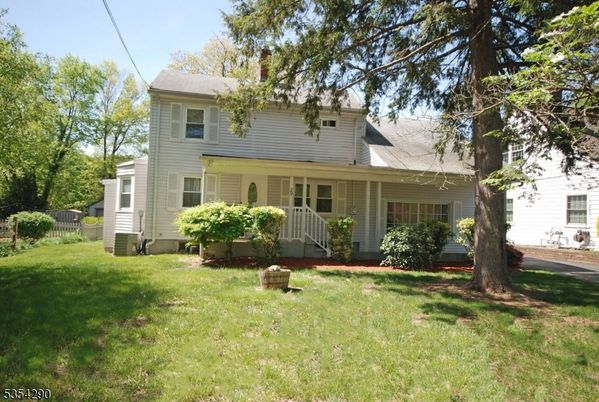 Backyard, Exterior, Facade, Cape Cod