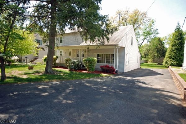 Backyard, Exterior, Facade, Cape Cod