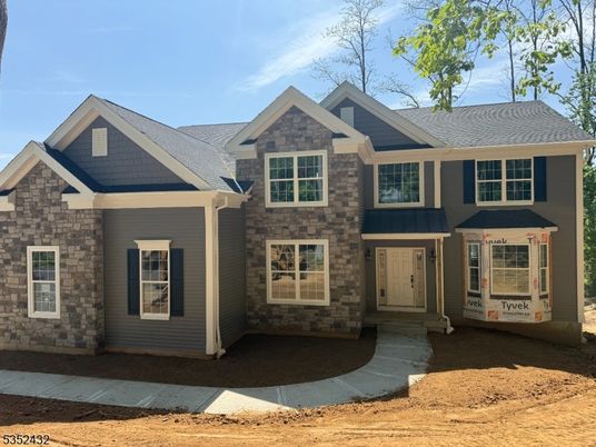 Exterior, Facade, American Craftsman