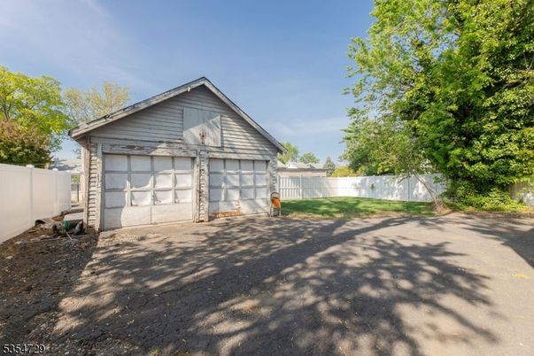 Backyard, Detached Garage, Exterior