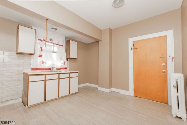 Interior, Kitchen, Pendant Lights, Wood Texture Flooring