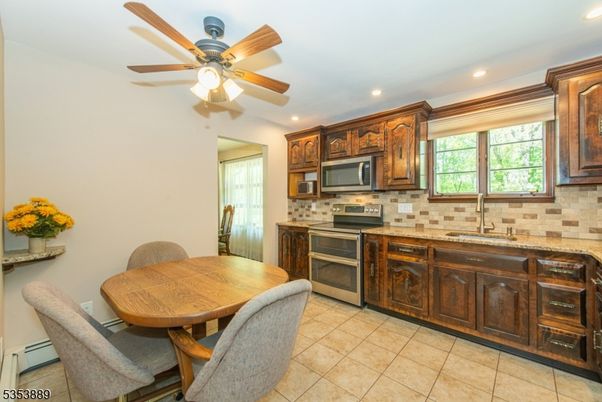 Dining room, Interior, Kitchen, Recessed Lighting, Stainless Steel Appliances