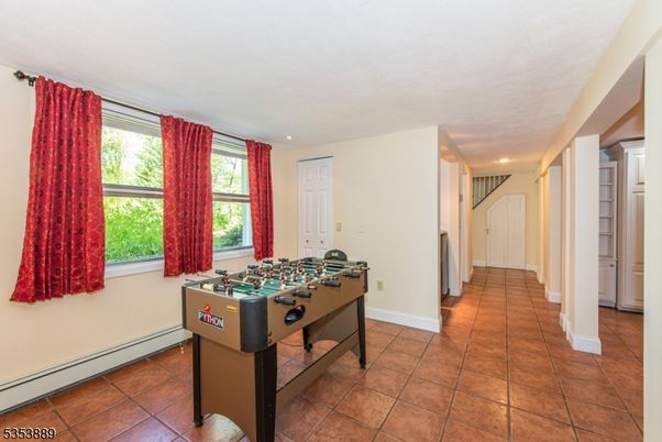 Game Room, Interior, Recessed Lighting