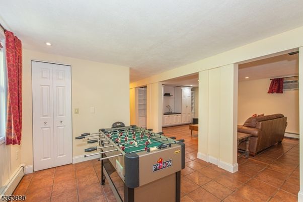 Game Room, Interior, Recessed Lighting