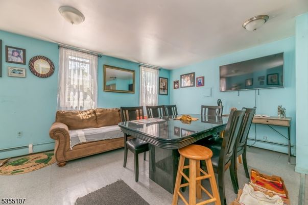 Dining room, Interior