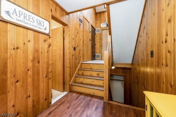 Interior, Wood Texture Flooring, Wooden Walls