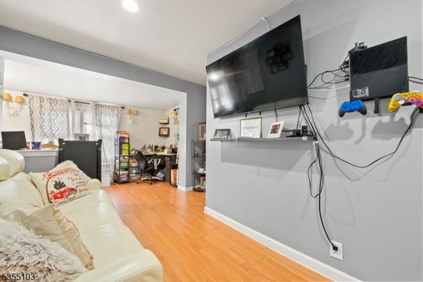 Home Office, Interior, Living room, Recessed Lighting, Wood Texture Flooring