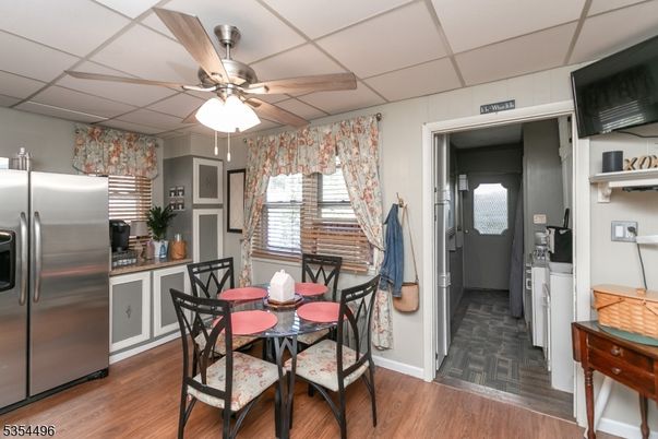 Dining room, Interior, Kitchen, Stainless Steel Appliances, Wood Texture Flooring