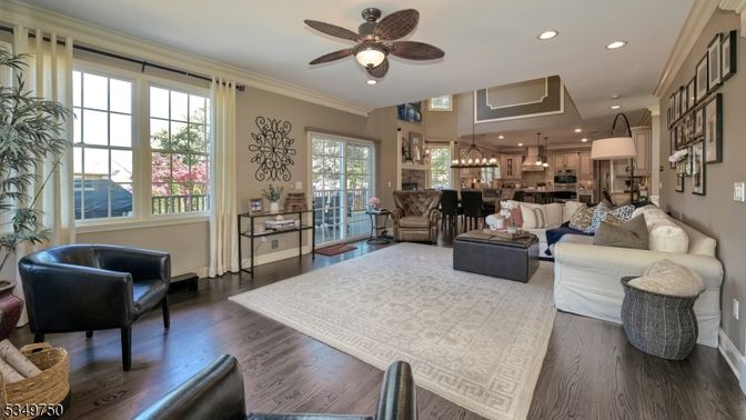 Interior, Kitchen, Living room, Pendant Lights, Recessed Lighting, Stainless Steel Appliances, Wood Texture Flooring