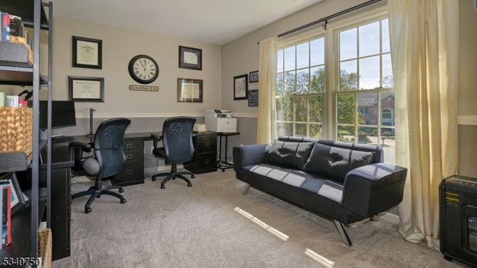 Home Office, Interior