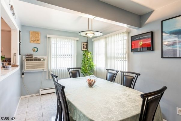 Dining room, Interior, Pendant Lights