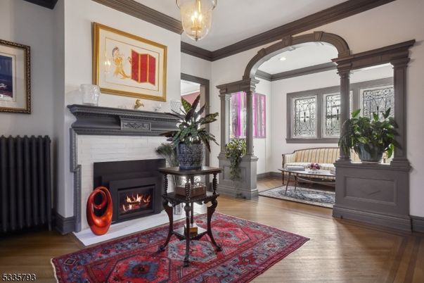 Fireplace, Interior, Living room, Pendant Lights, Recessed Lighting, Wood Texture Flooring