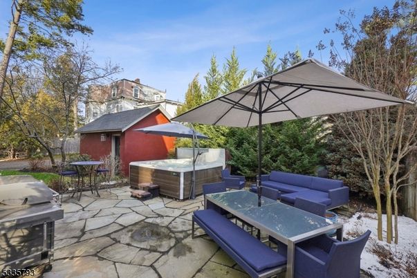 Exterior, Hot Tub
