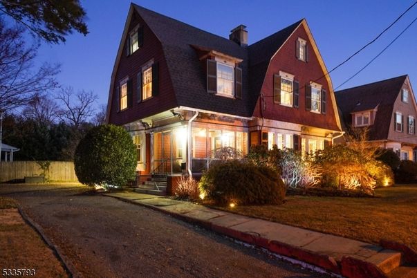 Exterior, Facade, Cape Cod
