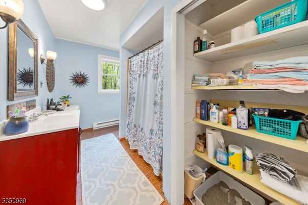Bathroom, Interior, Recessed Lighting, Wood Texture Flooring