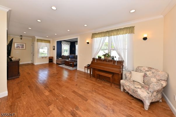 Interior, Living room, Piano, Recessed Lighting, Wood Texture Flooring