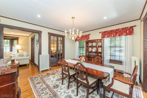 Chandelier, Dining room, Interior, Recessed Lighting, Wood Texture Flooring
