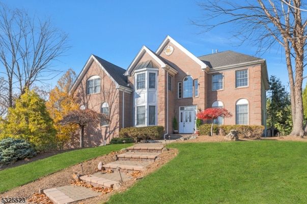 Exterior, Facade, Brick Facade, Brick Traditional