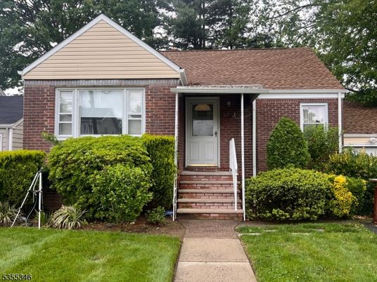 Exterior, Facade, Brick Facade, Cape Cod