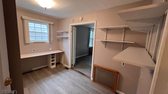 Interior, Walk-in Closets, Wood Texture Flooring