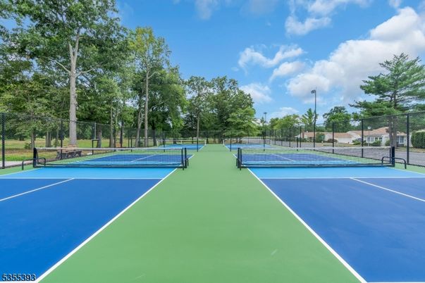 Exterior, Tennis Courts