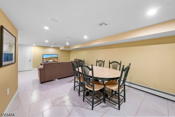 Dining room, Interior, Living room, Recessed Lighting
