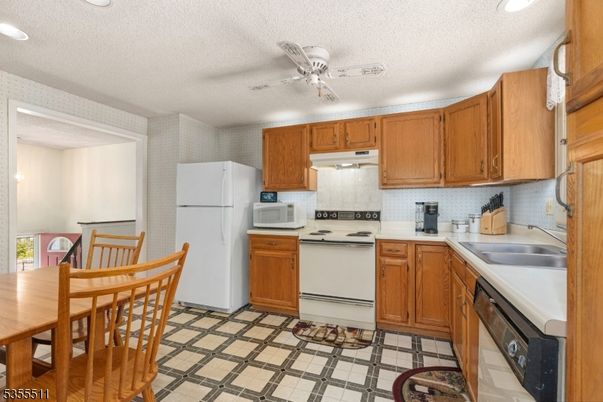 Dining room, Interior, Kitchen, Recessed Lighting