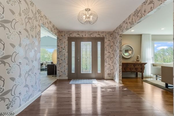 Chandelier, Interior, Recessed Lighting, Wood Texture Flooring