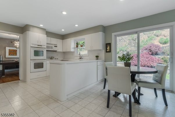 Dining room, Interior, Kitchen, Recessed Lighting, Wood Texture Flooring