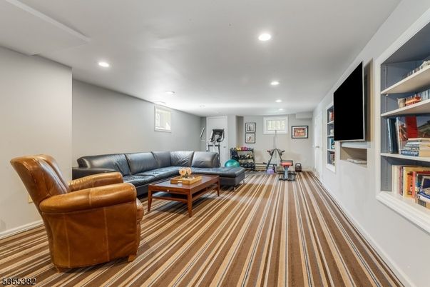 Fitness Equipment, Interior, Living room, Recessed Lighting