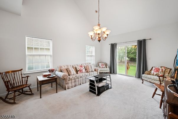 Chandelier, Interior, Living room