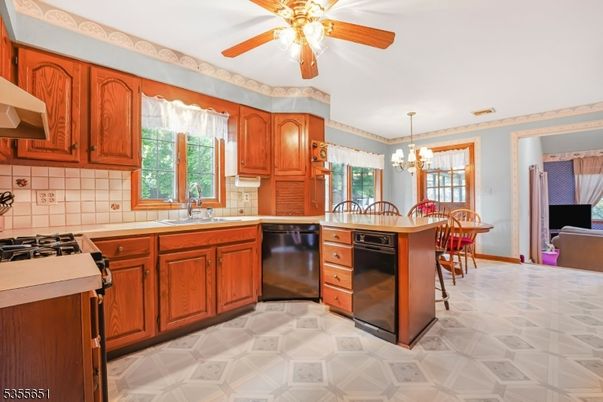 Chandelier, Dining room, Interior, Kitchen
