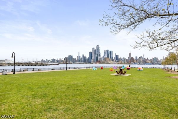 Backyard, Exterior, Lake