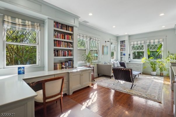 Home Office, Interior, Recessed Lighting, Wood Texture Flooring