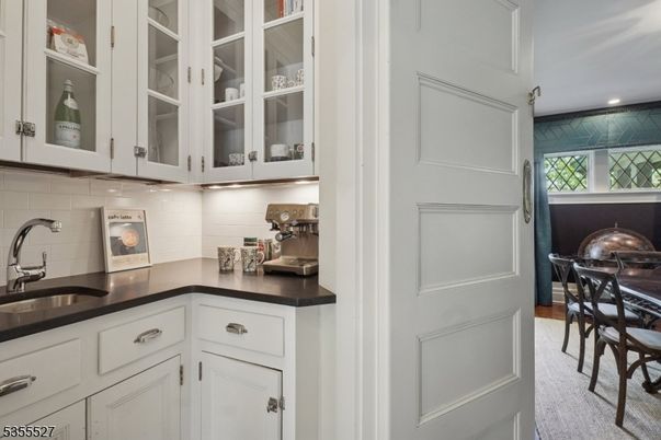 Dining room, Interior, Kitchen, Recessed Lighting
