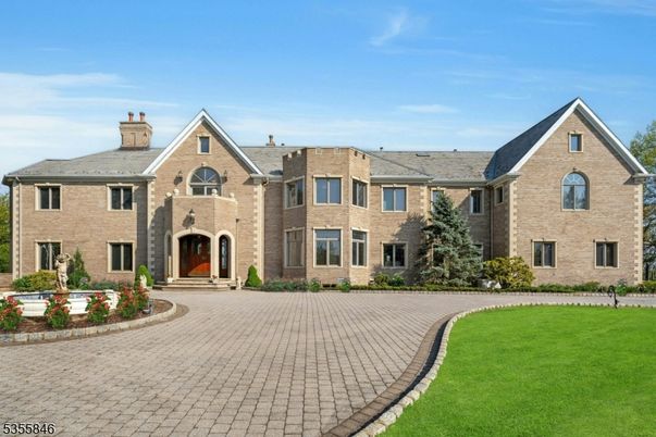 Exterior, Facade, Brick Facade, French Provincial