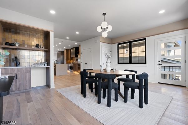 Dining room, Interior, Kitchen, Pendant Lights, Recessed Lighting, Wood Texture Flooring