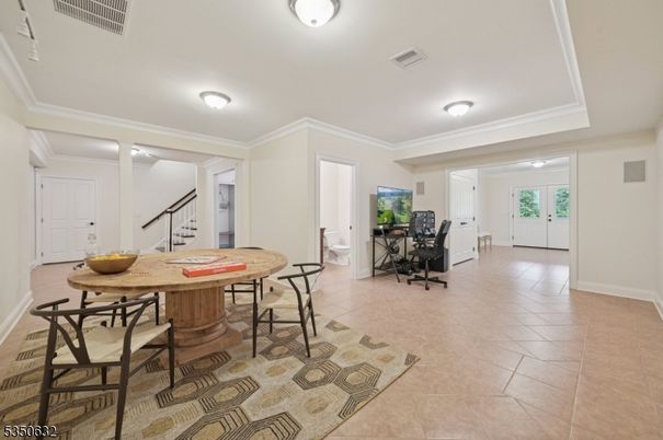 Dining room, Interior