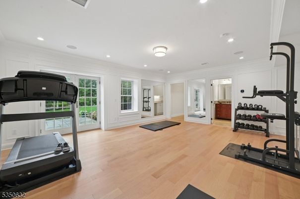 Fitness Equipment, Interior, Recessed Lighting, Wood Texture Flooring
